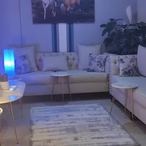 احجز هنا